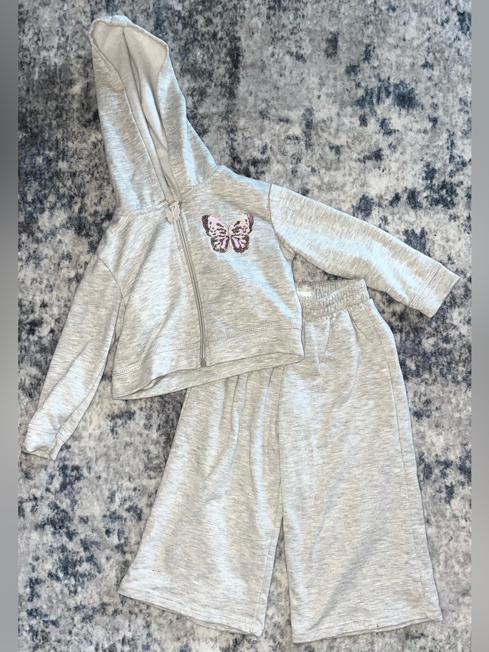 Btween sweatsuit size 2T